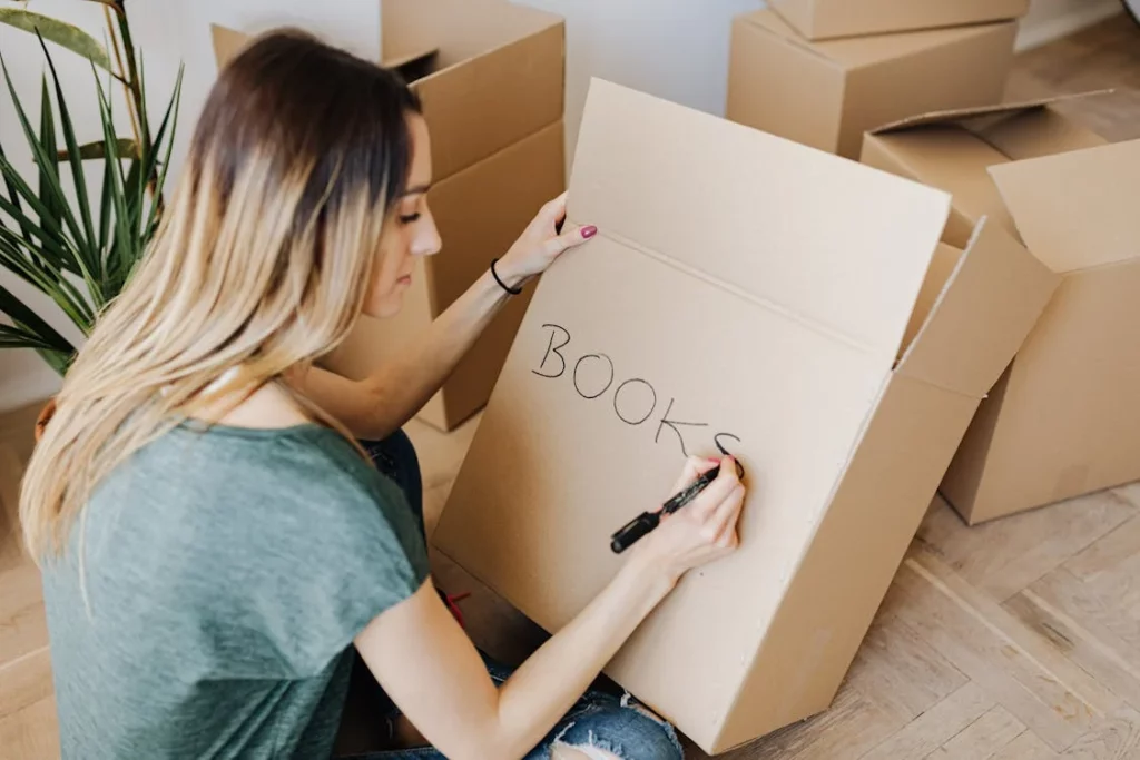 How to pack books effectively